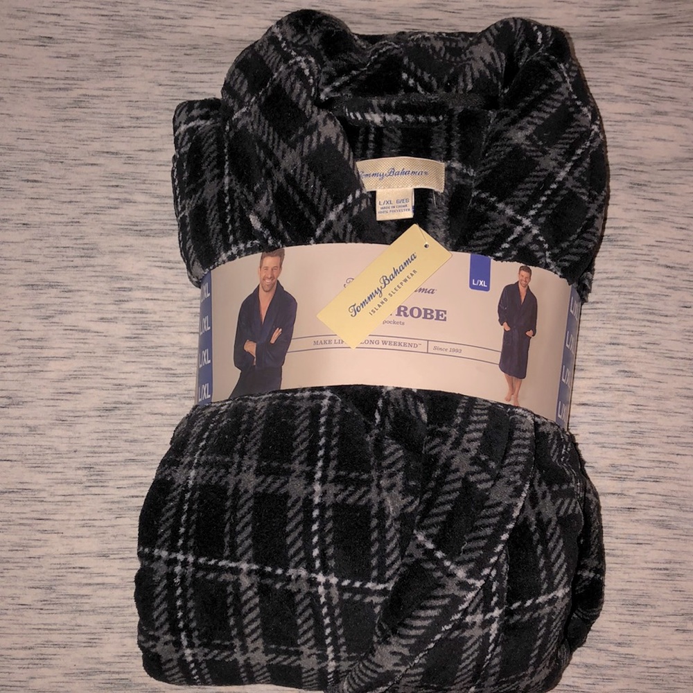 Tommy Bahamas Plush Robe
